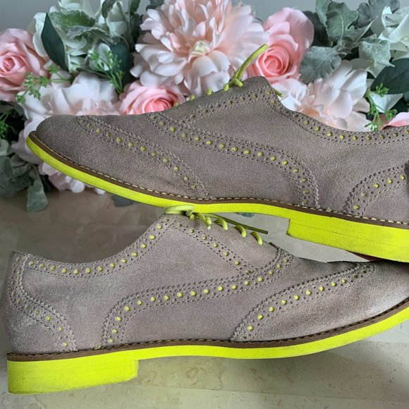 Cole Haan size 9 - Picture 3 of 8